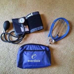🌸 Everdixie Stethoscope and Blood pressure cuff